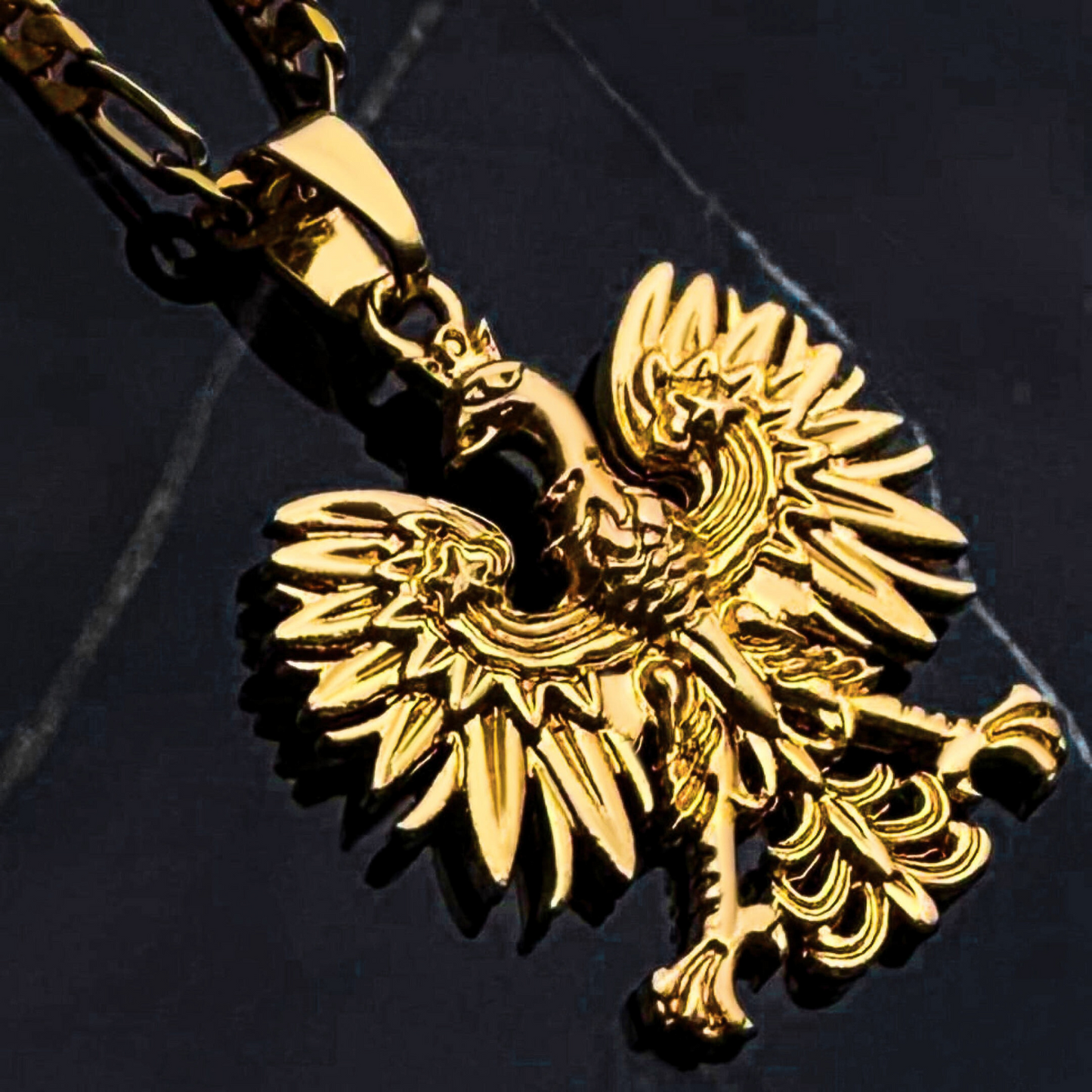 PLNDSKI Eagle Pendant Necklace - Gold